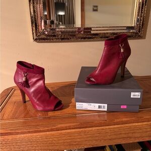 Vince Camuto Burgundy Peep-Toe Heeled Boots